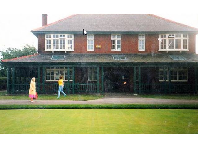 Longshoot Bowling Pavilion